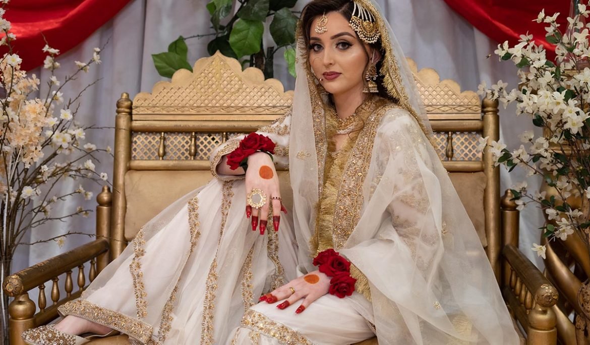 Pakistani Wedding Photography by Dwarkesh Kansara
