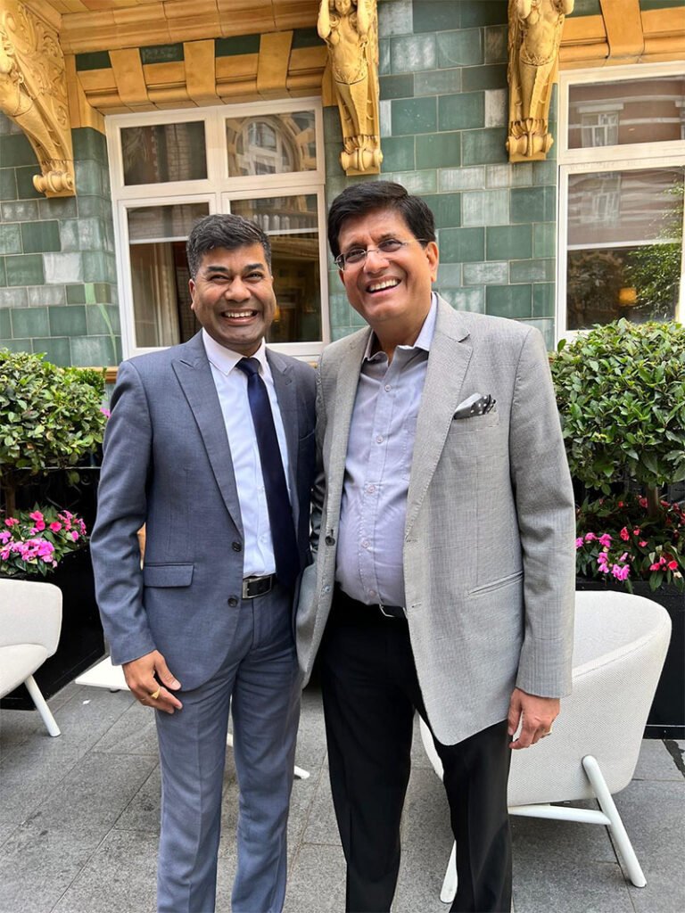 Dwarkesh Kansara with Piyush Goyal | Devarshi Photo Limited
