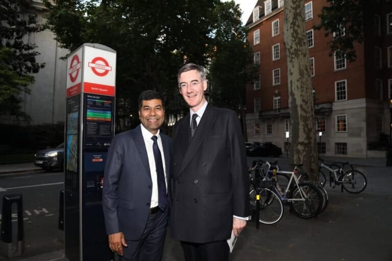 Dwarkesh Kansara with Simon Winters | Devarshi Photo Limited
